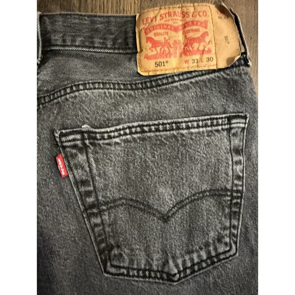 Vintage 90s Levis 501 Button Fly Jeans Black Faded Denim Size 33x30 Mens